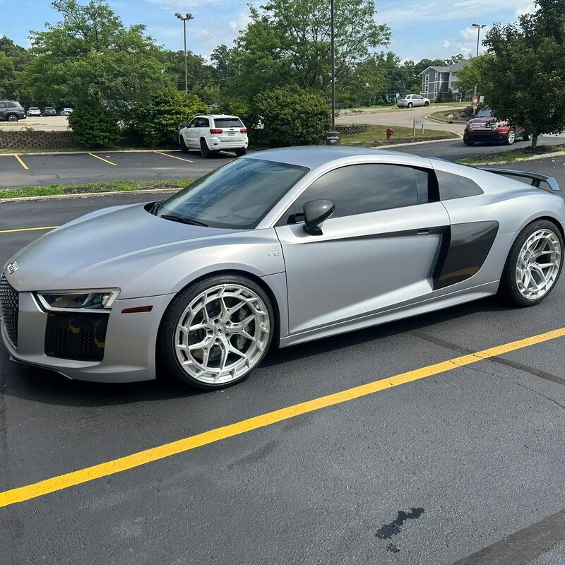 7C Wheels on silver Audi R8, front three-quarter